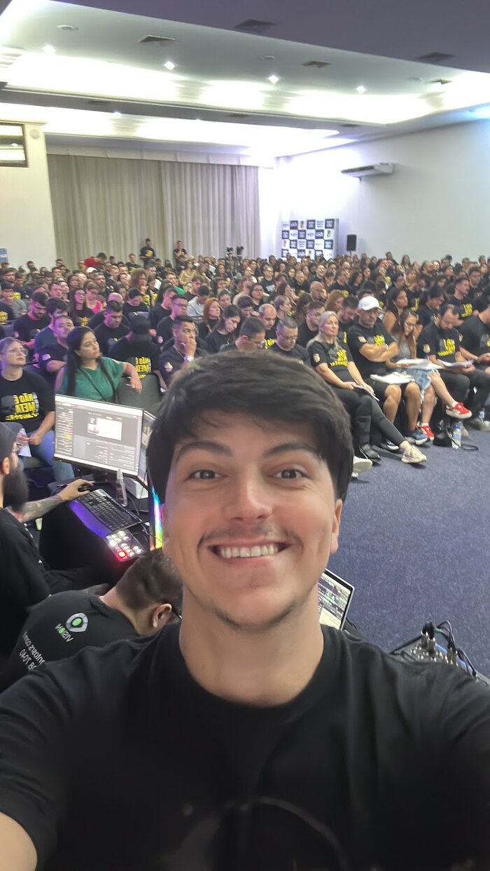 Aula para auditório lotado